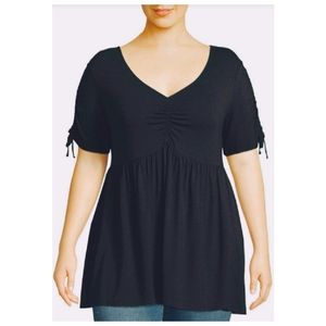 Boutique + Babydoll Tail Feather Black Cherry‎ Top